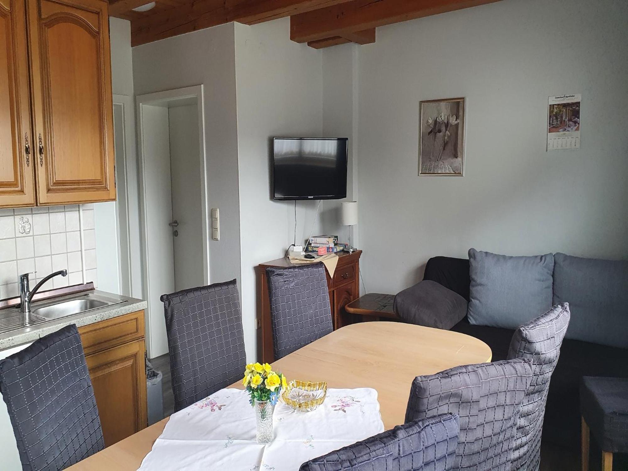Large Detached Holiday Home In Hesse With Private Garden And Terrace Homberg  Exterior foto